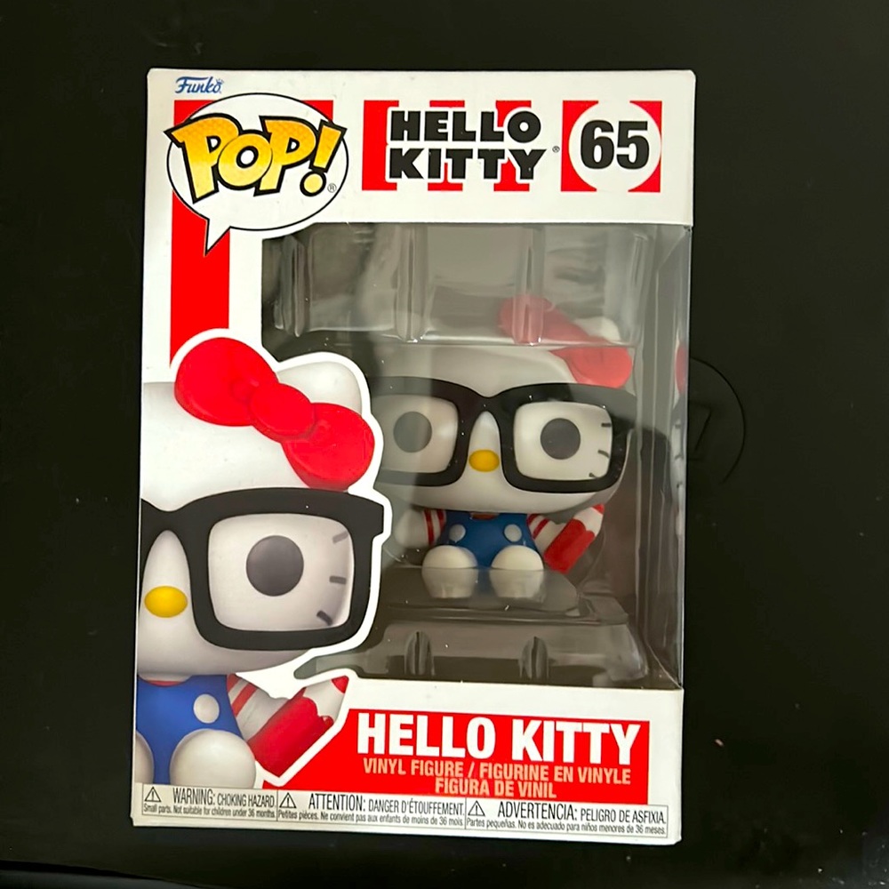 Hello Kitty Nerd funko pop, pristine condition, sanrio girl, open to offers